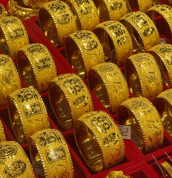 亚洲黄金股上涨 金价向5000美元大关迈进