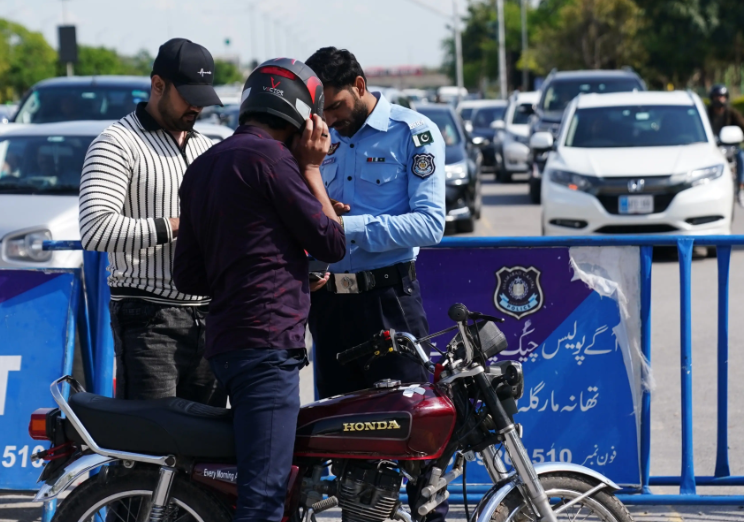 巴基斯坦首都伊斯兰堡解除交通管制